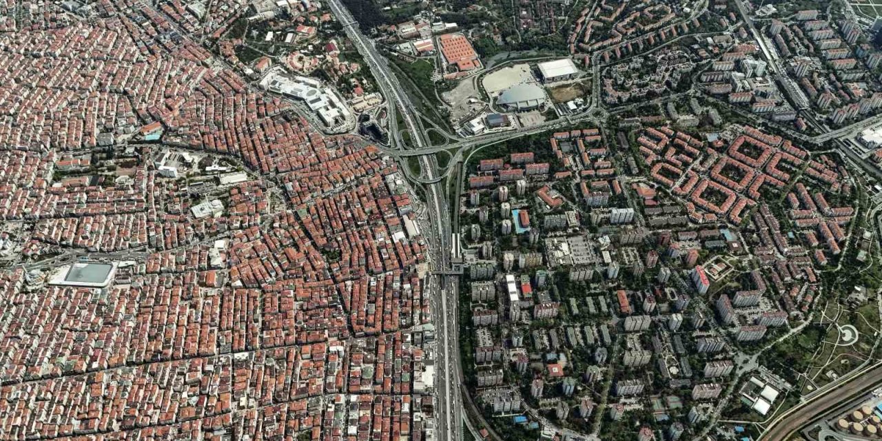 DEPREMLE GÜNDEME GELEN İKİ FARKLI İSTANBUL ŞEHİRLEŞMESİ HAVADAN GÖRÜNTÜLENDİ
