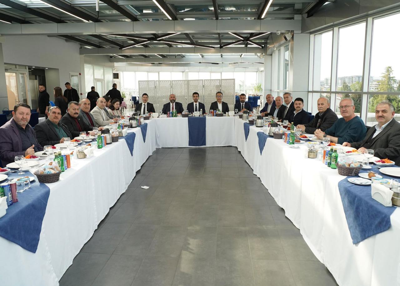 Başkan Eren Ali Bingöl Tuzla’nın muhtarıyla bir araya geldi