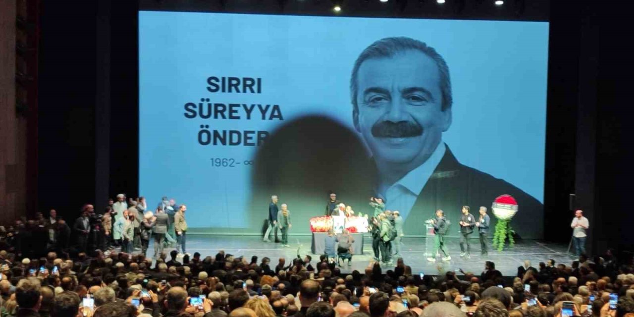 SIRRI SÜREYYA ÖNDER İÇİN İLK TÖREN AKM’DE DÜZENLENİYOR