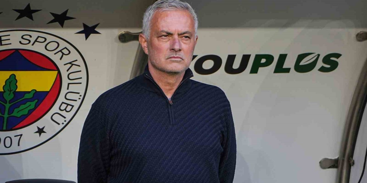 JOSE MOURİNHO DA JORGE JESUS GİBİ ŞAMPİYONLUĞU DERBİLERDE KAYBETTİ