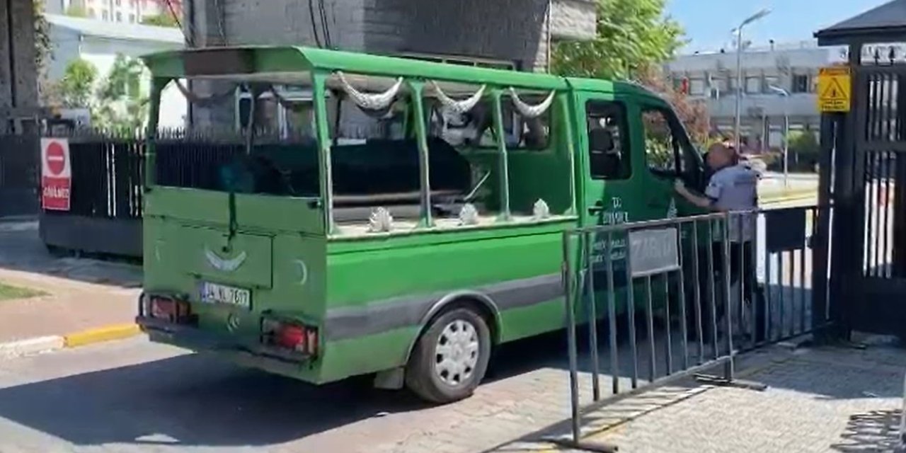 ŞİŞLİ’DE ESKİ KOCASI TARAFINDA ÖLDÜRÜLEN KADININ CENAZESİ ADLİ TIP KURUMU’NA GETİRİLDİ