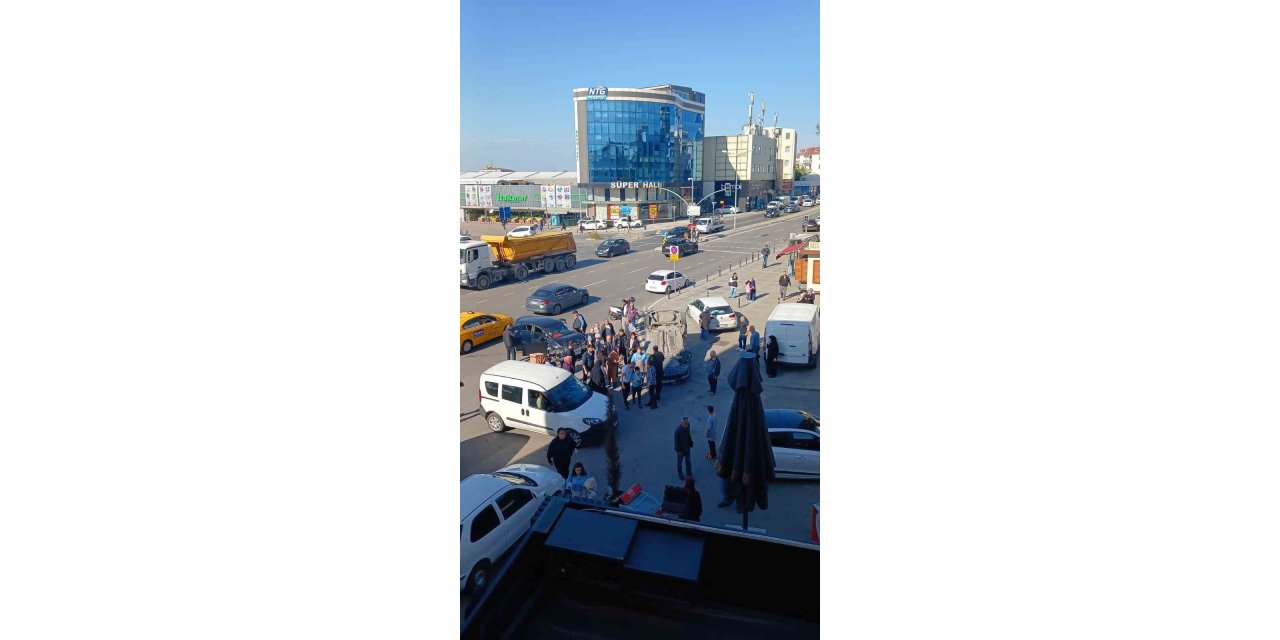 PENDİK’TE KIRMIZI IŞIK İHLALİ KAZA GETİRDİ: 5 YARALI