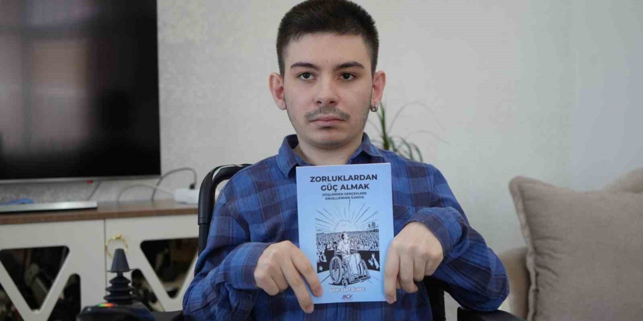 19 YAŞINDAKİ ENGELLİ BİREY MERT ESAT HOBİLERİYLE HAYATA TUTUNUYOR