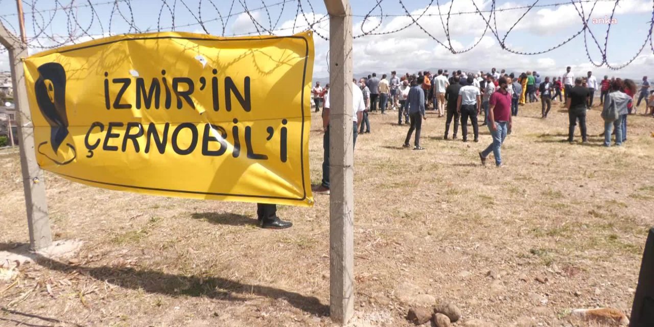 BAKANLIK'TAN "İZMİR'İN ÇERNOBİLİ" AÇIKLAMASI.. CHP'Lİ BAKAN: "SORUMLULUĞU ATIKLARIN SAHİBİNE ATIYORLAR"