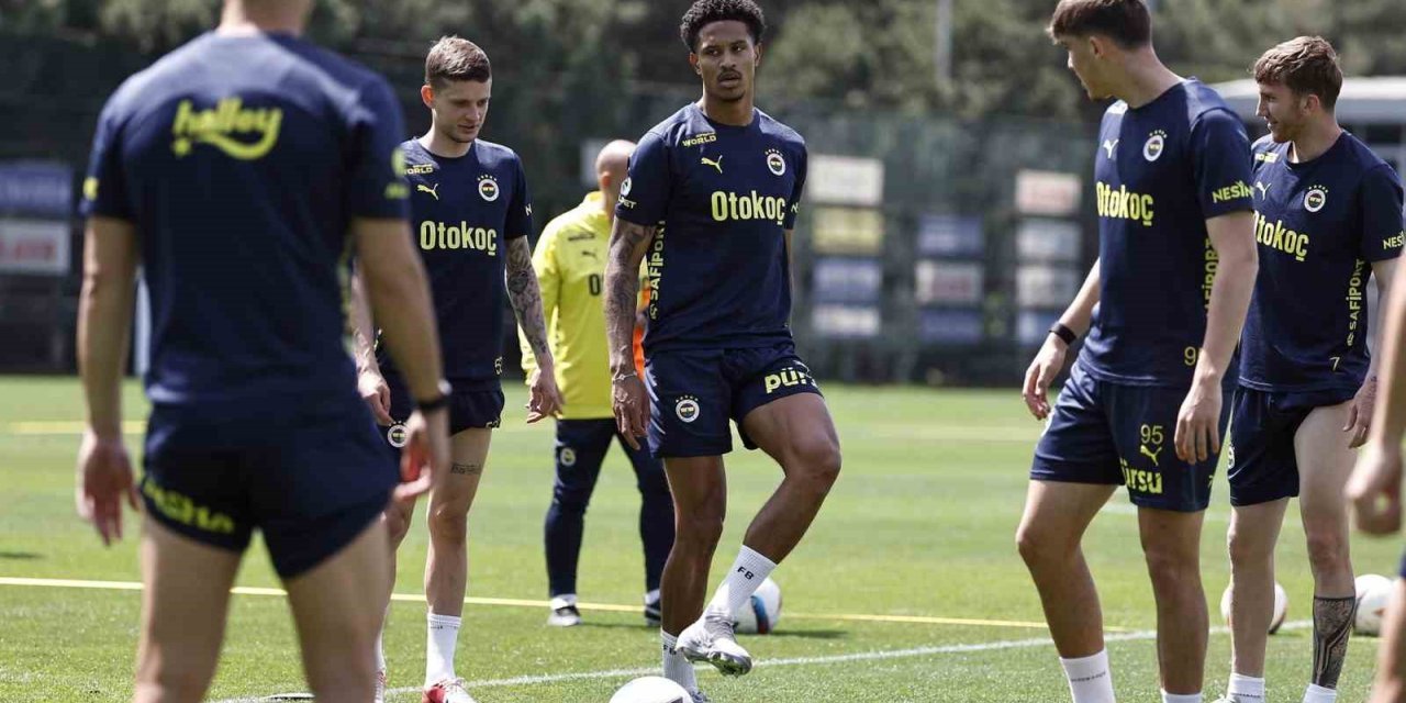 FENERBAHÇE, BAŞAKŞEHİR MAÇI HAZIRLIKLARINI SÜRDÜRDÜ
