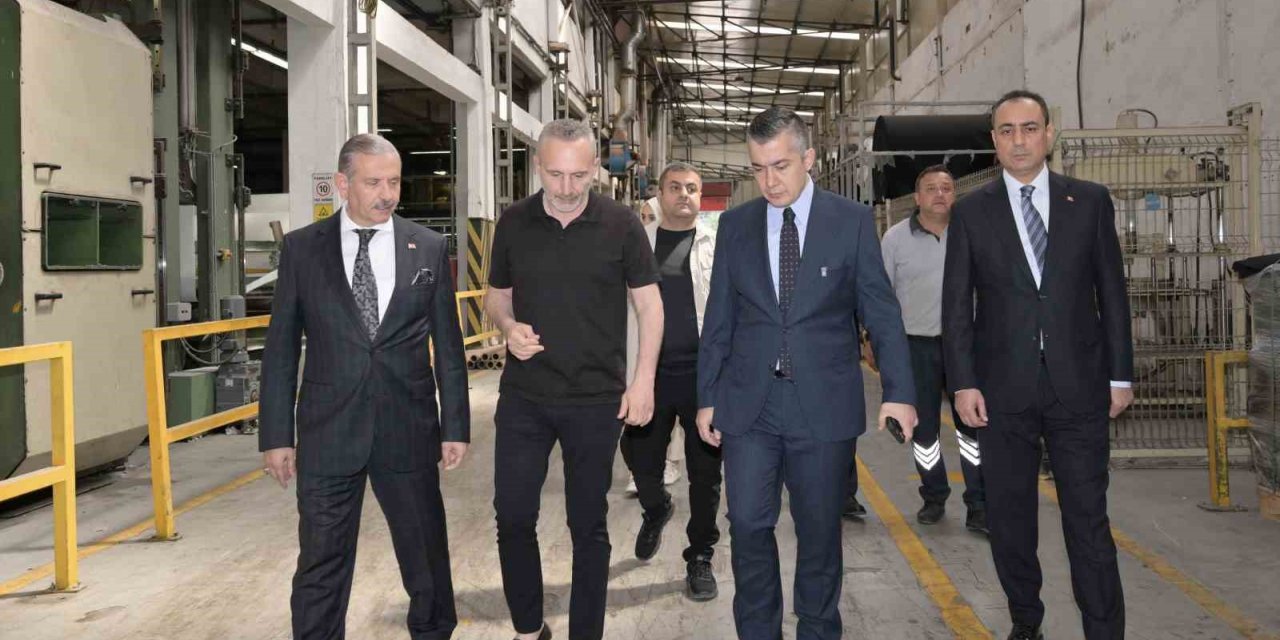 ESENYURT BELEDİYE BAŞKAN VEKİLİ AKSOY ESENYURTLU SANAYİCİLERE ZİYARET