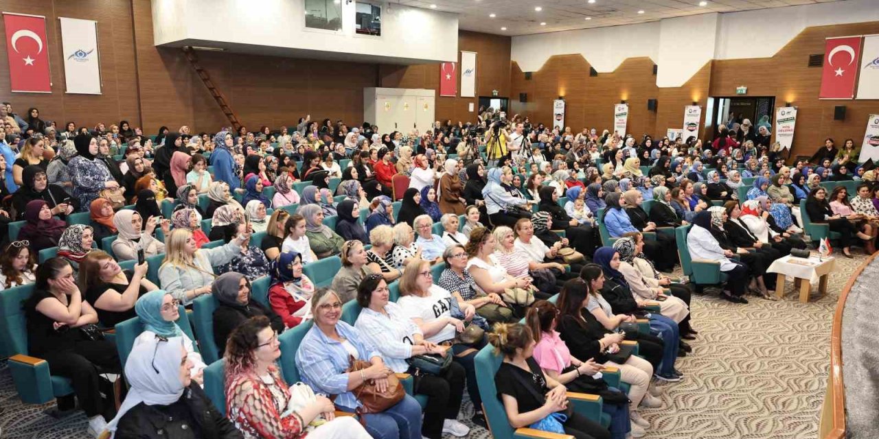 SULTANGAZİ BELEDİYESİ ANNELER GÜNÜ’NDE FİLİSTİNLİ KADINLARI UNUTMADI