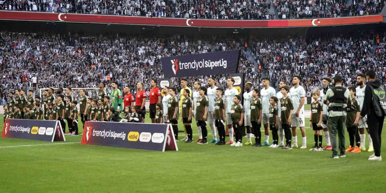 TREDNYOL SÜPER LİG: BEŞİKTAŞ: 0 - ADANA DEMİRSPOR: 0 (MAÇ DEVAM EDİYOR)