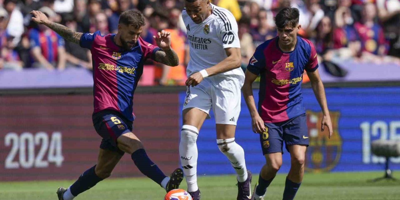 BARCELONA, EL CLASİCO’DA KAZANDI, FARKI 7’YE ÇIKARDI