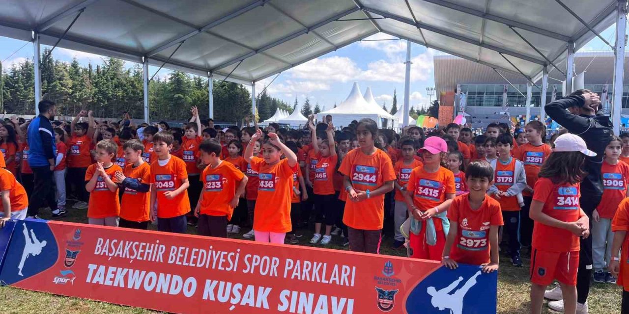 BAŞAKŞEHİR’DE ÇOCUK MARATONUNU RENKLİ GÖRÜNTÜLERE SAHNE OLDU