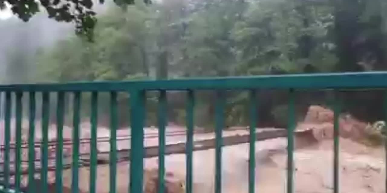 RİZE FINDIKLI’DA SAĞANAK YAĞIŞ SELE NEDEN OLDU