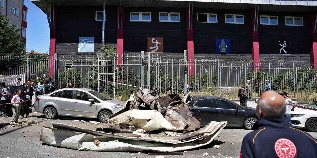 BAĞCILAR’DA PATLAMA SIRASINDA YAŞANANLAR KAMERADA
