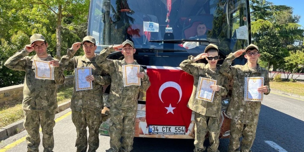 HASDAL KIŞLASI’NDA TEMSİLİ ASKERLİK TÖRENİ