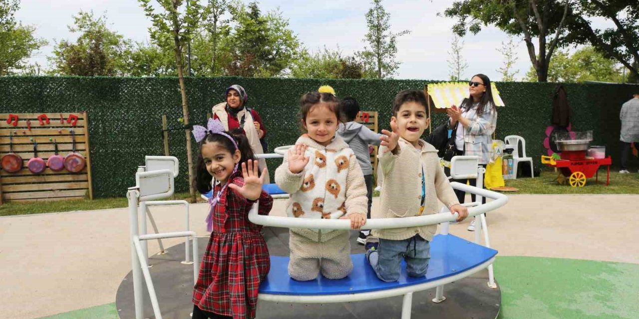 KÜÇÜKÇEKMECE BELEDİYESİ Bİ’MOLA ENGELSİZ YAŞAM MERKEZİ’NDE BAHAR ŞENLİĞİ DÜZENLEDİ