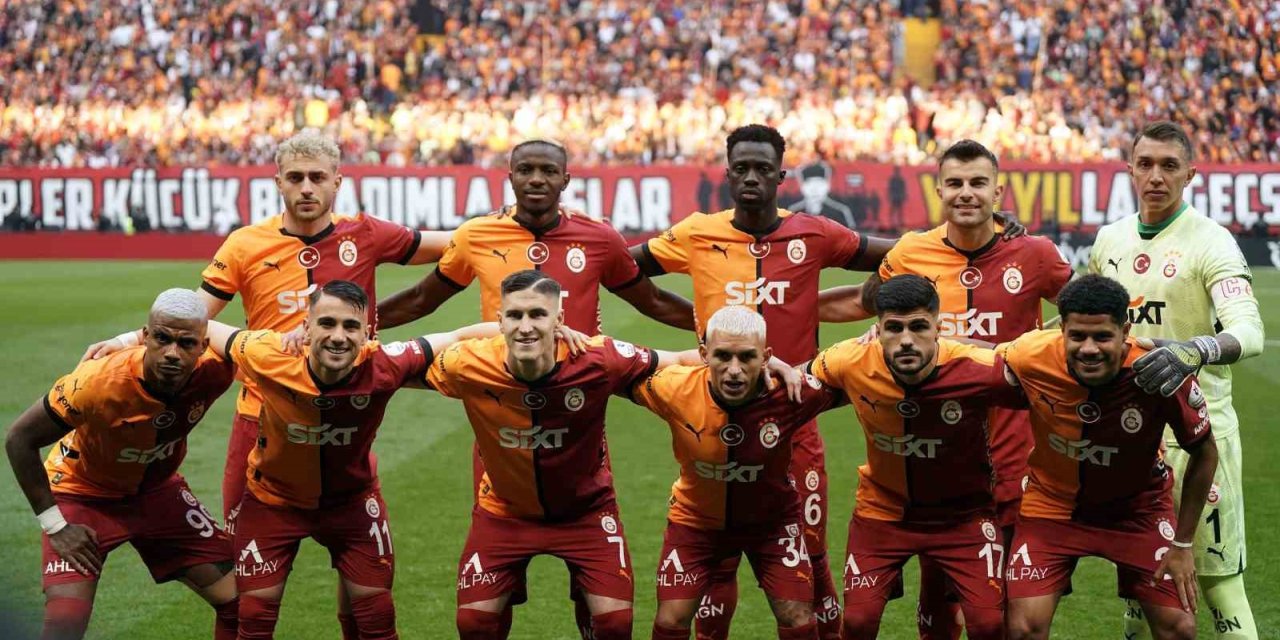 GALATASARAY, 8. KEZ SÜPER LİG VE TÜRKİYE KUPASI’NI BİRLİKTE KAZANDI