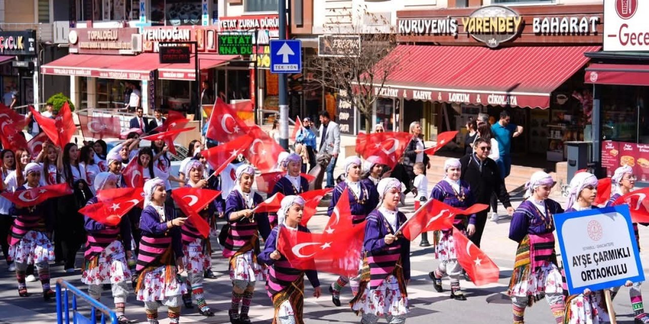 KARTAL’DA 19 MAYIS COŞKUSU SOKAKLARA TAŞTI