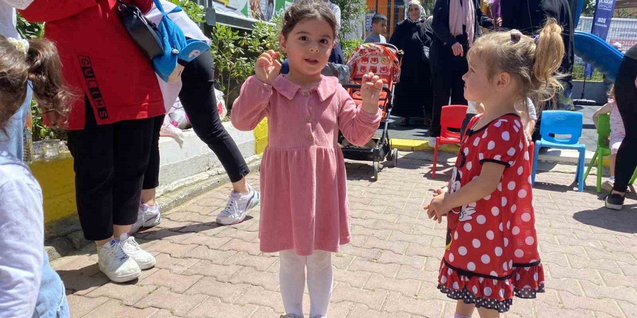BAHÇELİEVLER’DE ANNE VE ÇOCUK ETKİNLİK MERKEZİ AÇILDI