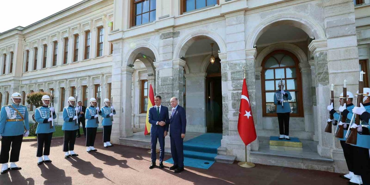 CUMHURBAŞKANI ERDOĞAN, İSPANYA BAŞBAKANI PEDRO SANCHEZ’İ KABUL ETTİ