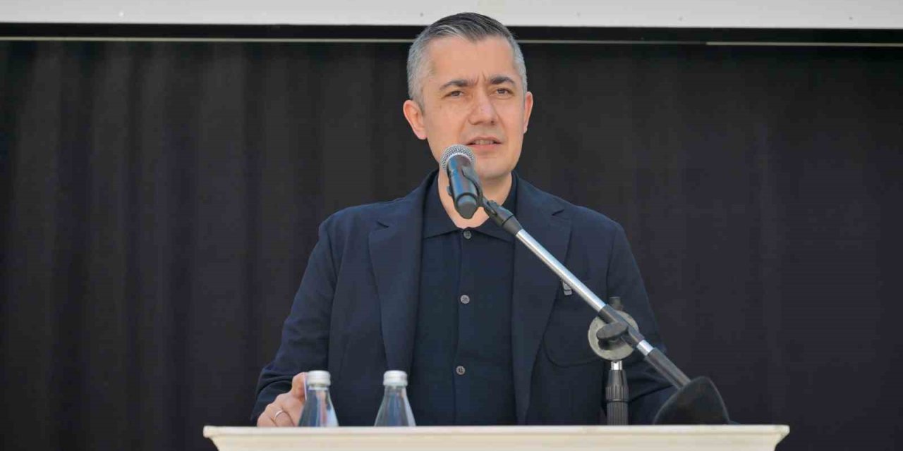 ESENYURT MERKEZ KAPALI YÜZME HAVUZU HİZMETE AÇILDI