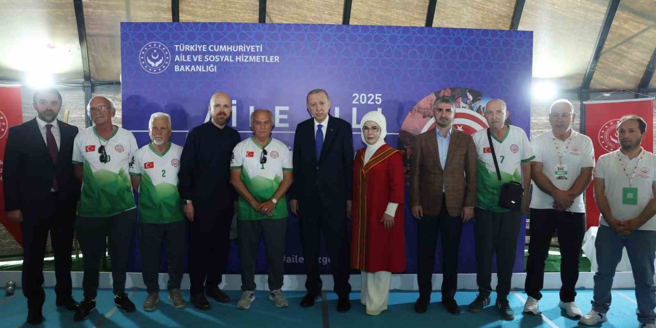 CUMHURBAŞKANI ERDOĞAN ETNOSPOR FESTİVALİNİ ZİYARET ETTİ