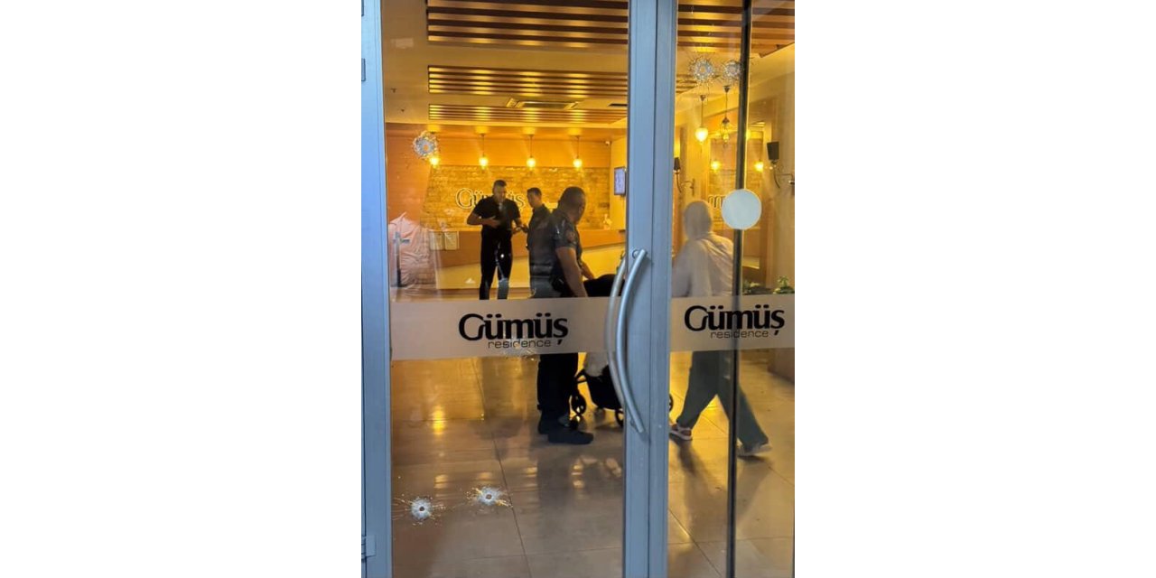 ESENYURT’TA BİR DÖNERCİ VE REZİDANSA KURŞUN YAĞMURU: O ANLAR KAMERADA