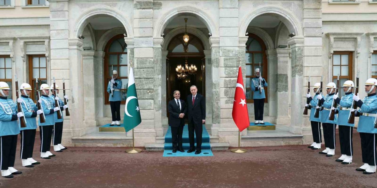 CUMHURBAŞKANI ERDOĞAN, PAKİSTAN BAŞBAKANI ŞERİF’İ KABUL ETTİ
