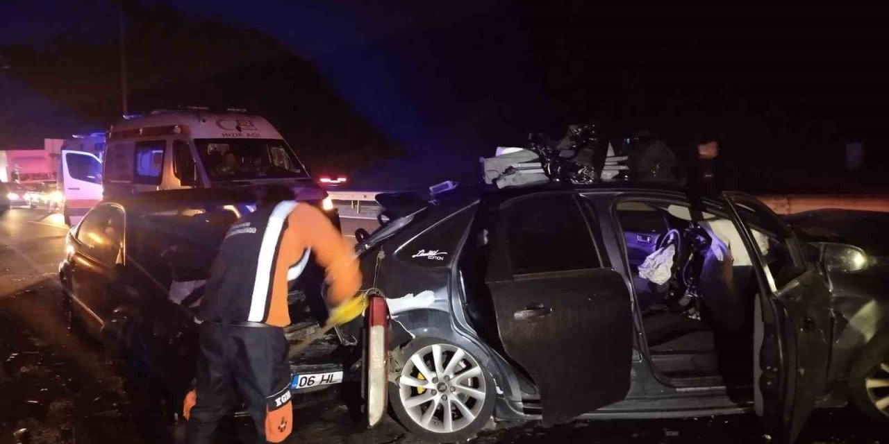 BEYKOZ’DA 5 ARAÇLI ZİNCİRLEME TRAFİK KAZASI: 7 YARALI
