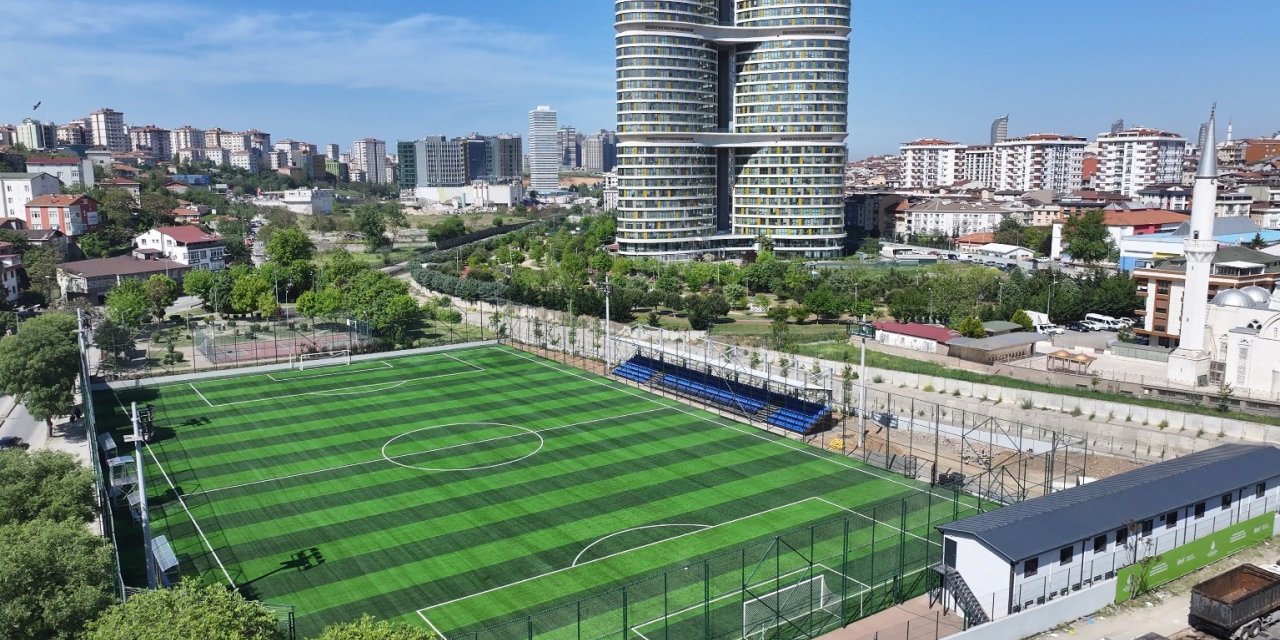 YENİSAHRA STADI YENİLENDİ, ATAŞEHİR’DE SPOR ALTYAPISI GÜÇLENDİ