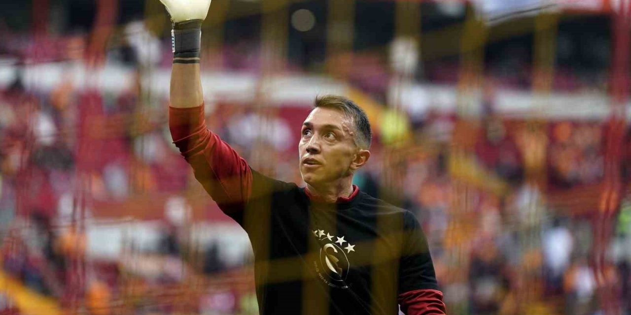 GALATASARAY BU SEZON LİGDE 15. KEZ KALESİNİ GOLE KAPATTI