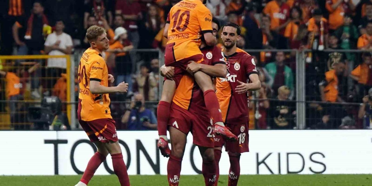 GALATASARAY SEZONU 95 PUANLA TAMAMLADI