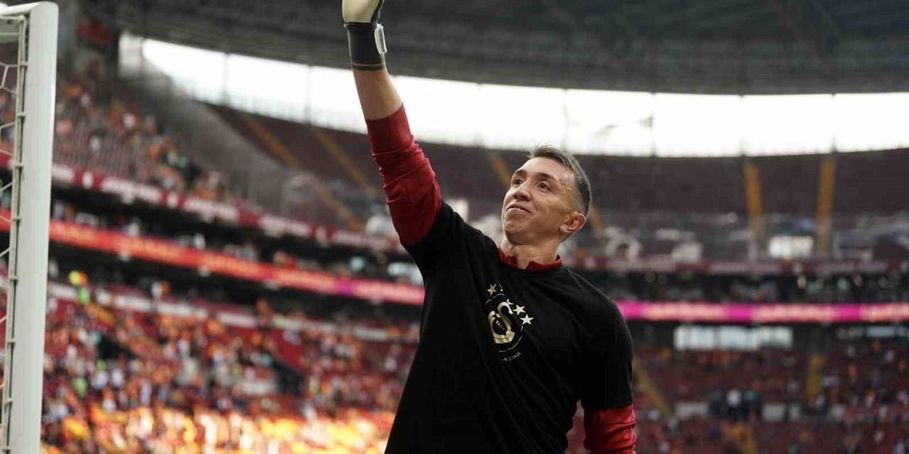 FERNANDO MUSLERA, GALATASARAY İLE SON MAÇINA ÇIKTI