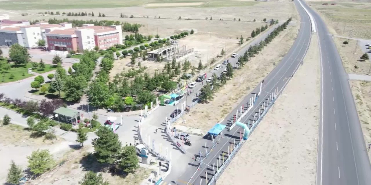 VELO ERCİYES MİNİKLER BİSİKLET YARIŞINDA 1. ETAP TAMAMLANDI