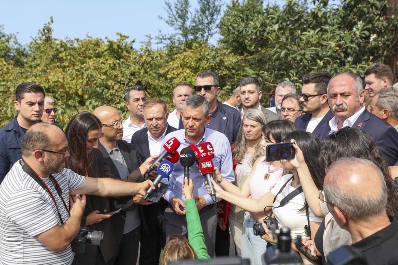 CHP Lideri Özgür Özel: “Altan Öymen’in Yeri Dolmaz; Çok Özleyeceğiz, Tüm Türkiye’nin Başı Sağ Olsun”