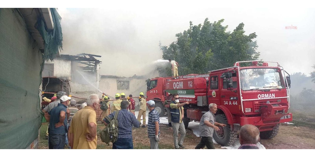ORMANCILAR TEKİRDAĞŞARKÖY’DE EVDE ÇIKAN YANGINI SÖNDÜRDÜ