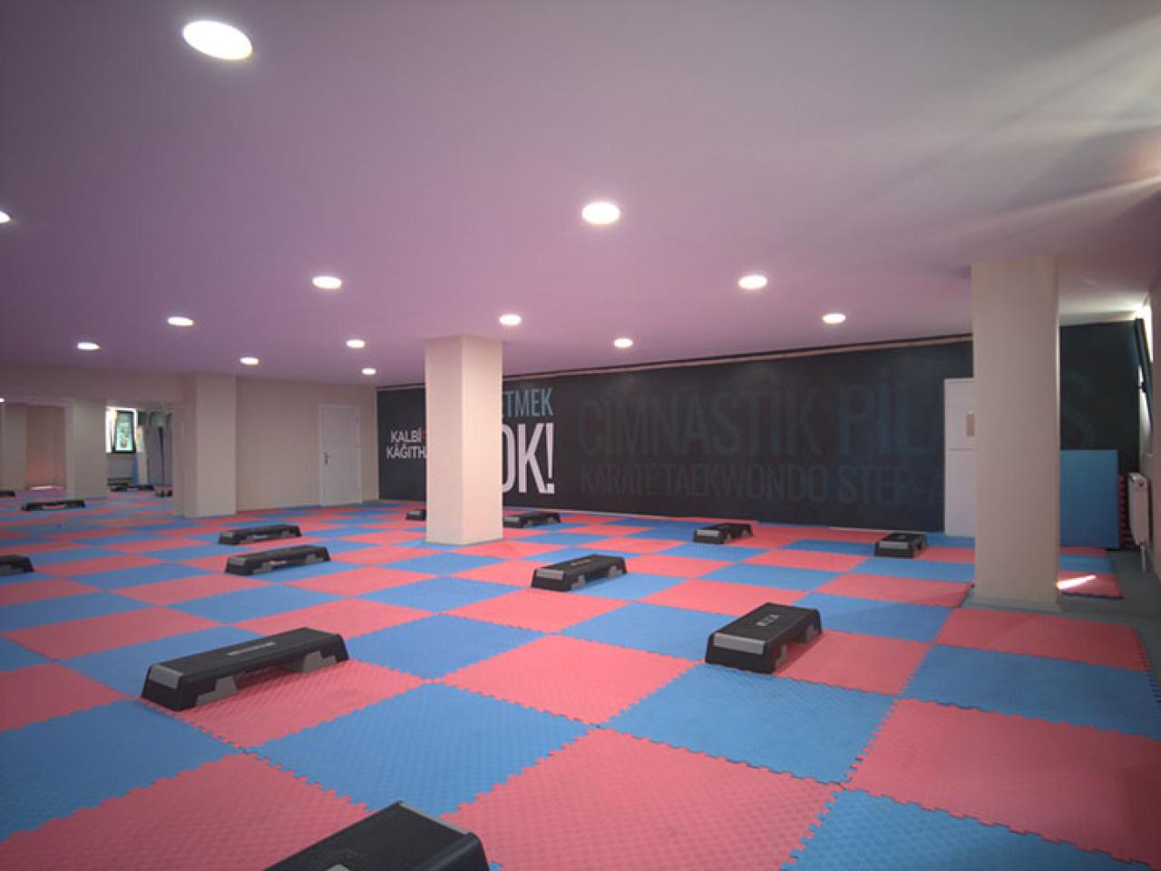 KÂĞITHANE’DE HER MAHALLE SPOR MERKEZİYLE BULUŞUYOR