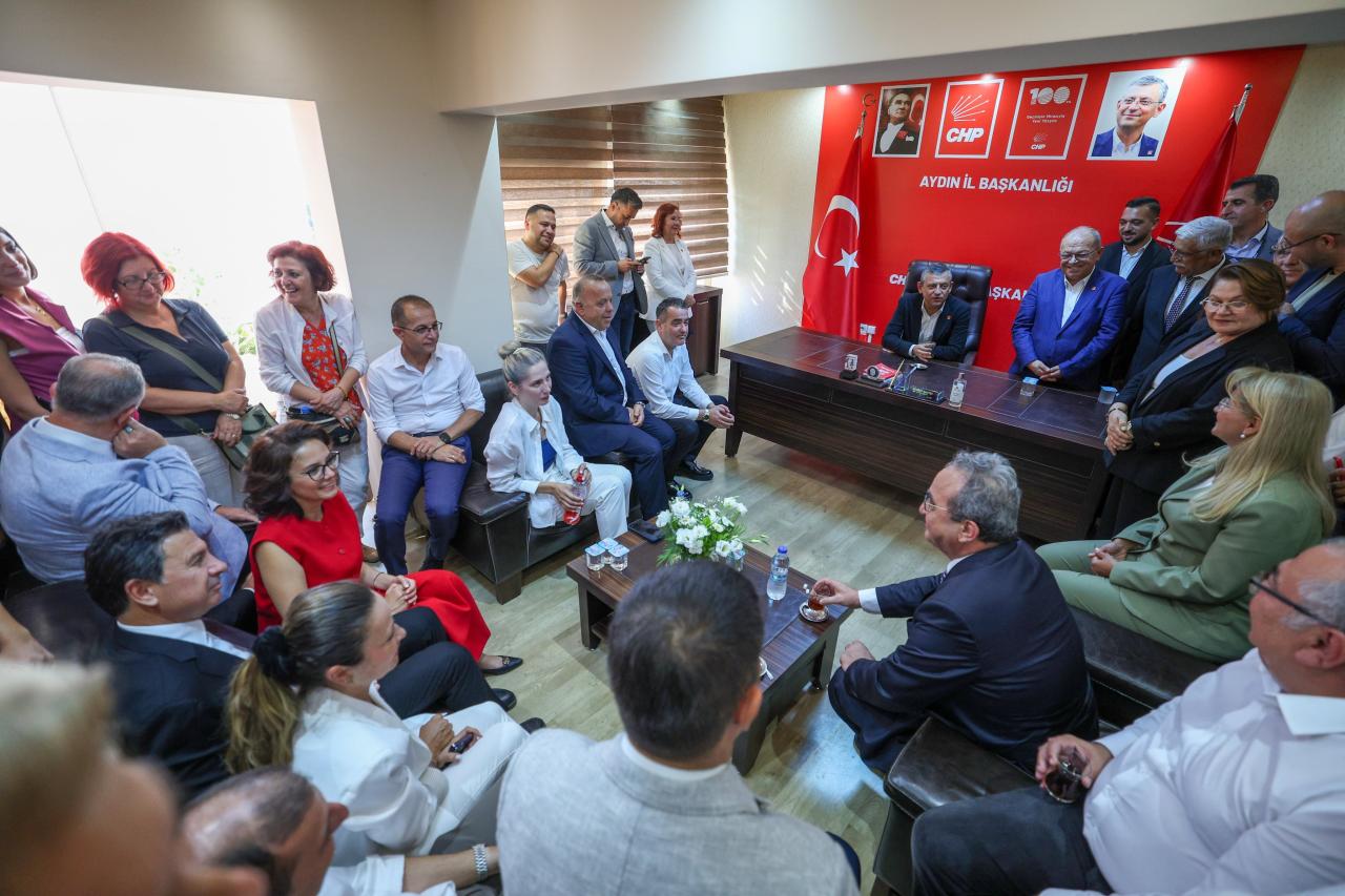 Cumhuriyet Halk Partisi Genel Başkanı Özgür Özel, Aydın'da....