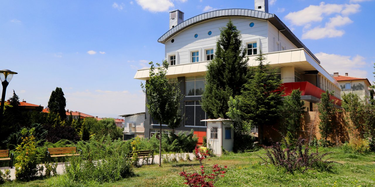 HALK OZANI AŞIK VEYSEL’İN ADI, ÇANKAYA BELEDİYESİ'NİN ENGELSİZ YAŞAM MERKEZİ'NDE YAŞAYACAK