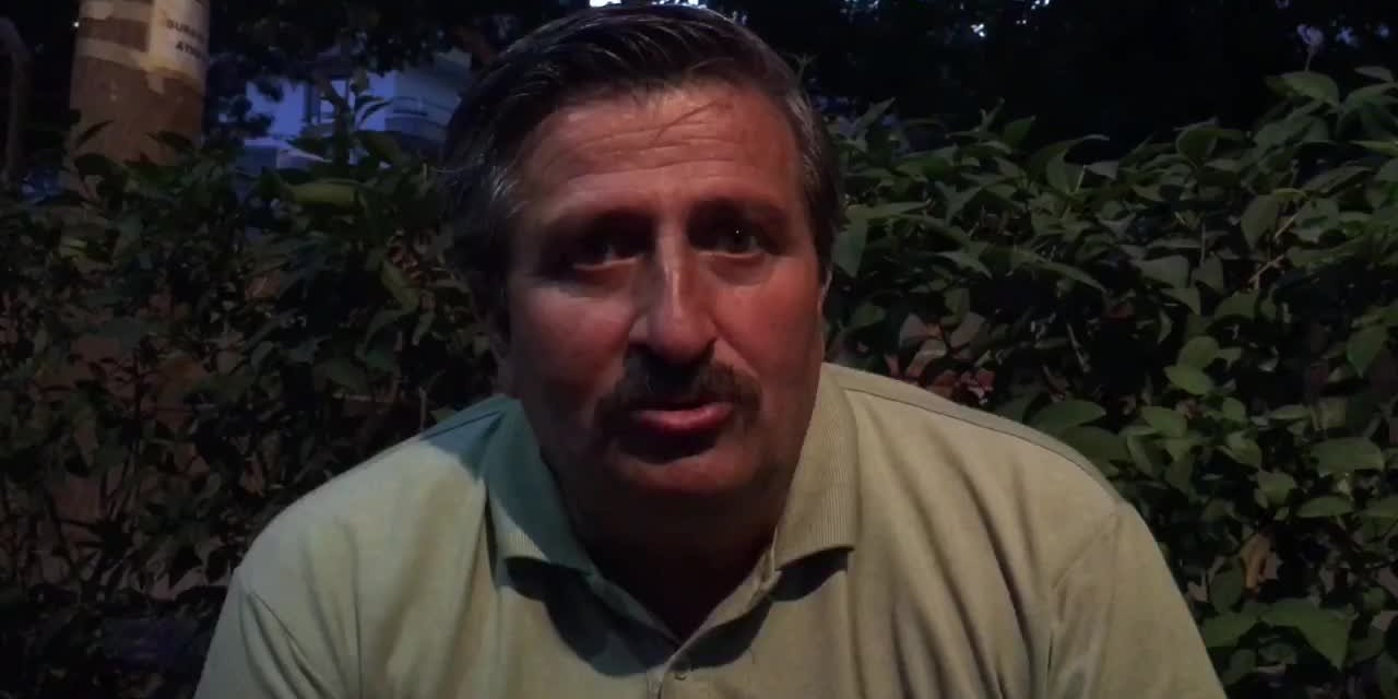 BAYRAMDA ÇOCUKLARINA ET YEDİREMEYEN ANNE MUHTARDAN YARDIM İSTEDİ: “ÇOCUKLARIM ET YİYEMEDİ, CAMİNİN ORADA BEKLEDİM KİMSE VERMEDİ”