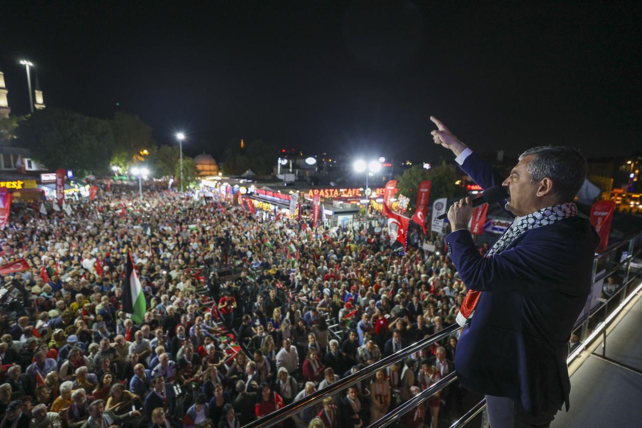 CHP Lideri Özgür Özel: “Diyelim Ki Trump’ın Desteğini Aldın, Filistinli 65 Bin Canın Gitmesine Değer Mi İktidarın?”