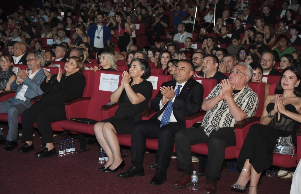 32. Uluslararası Adana Altın Koza Film Festivali’nde Ödüller Sahiplerini Buldu