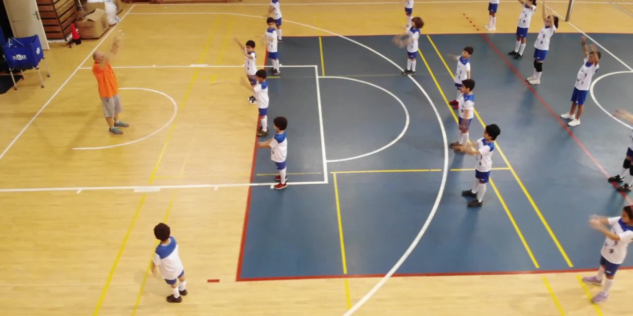 İSTANBUL BÜYÜKŞEHİR BELEDİYESİ’NİN SALONLARINDA ÜCRETSİZ YAZ SPOR OKULLARI BAŞLADI