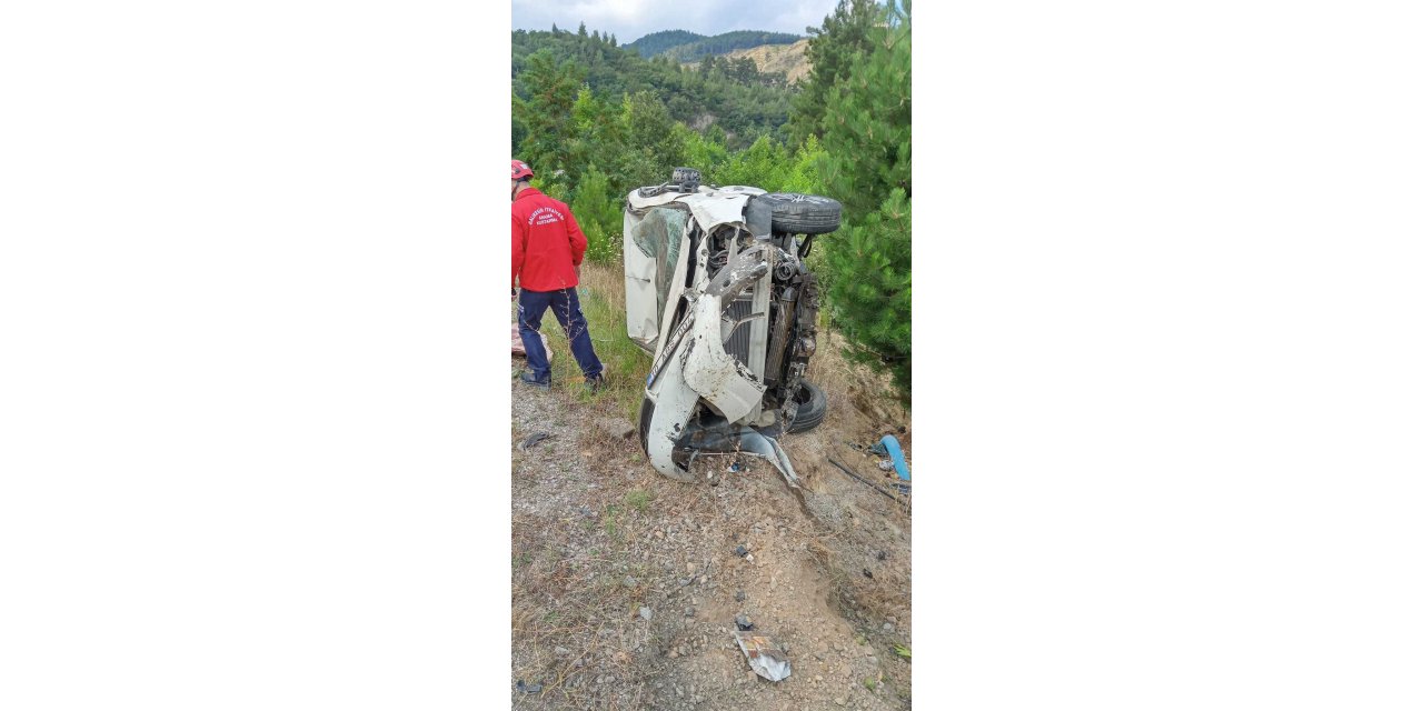 BALIKESİR HAVRAN'DA DEVRİLEN ET YÜKLÜ ARACIN SÜRÜCÜSÜ YARALANDI
