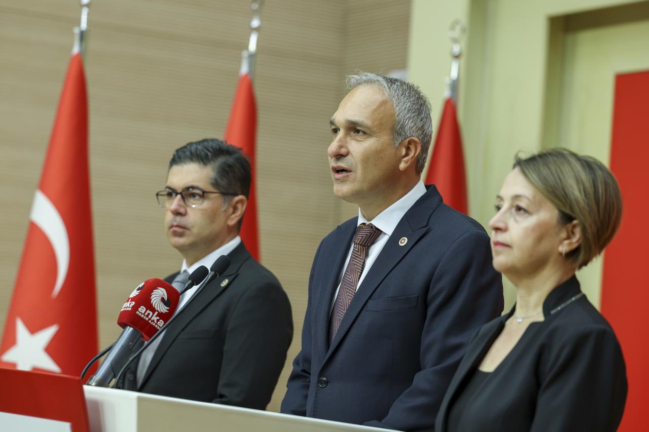 Suat Özçağdaş:
