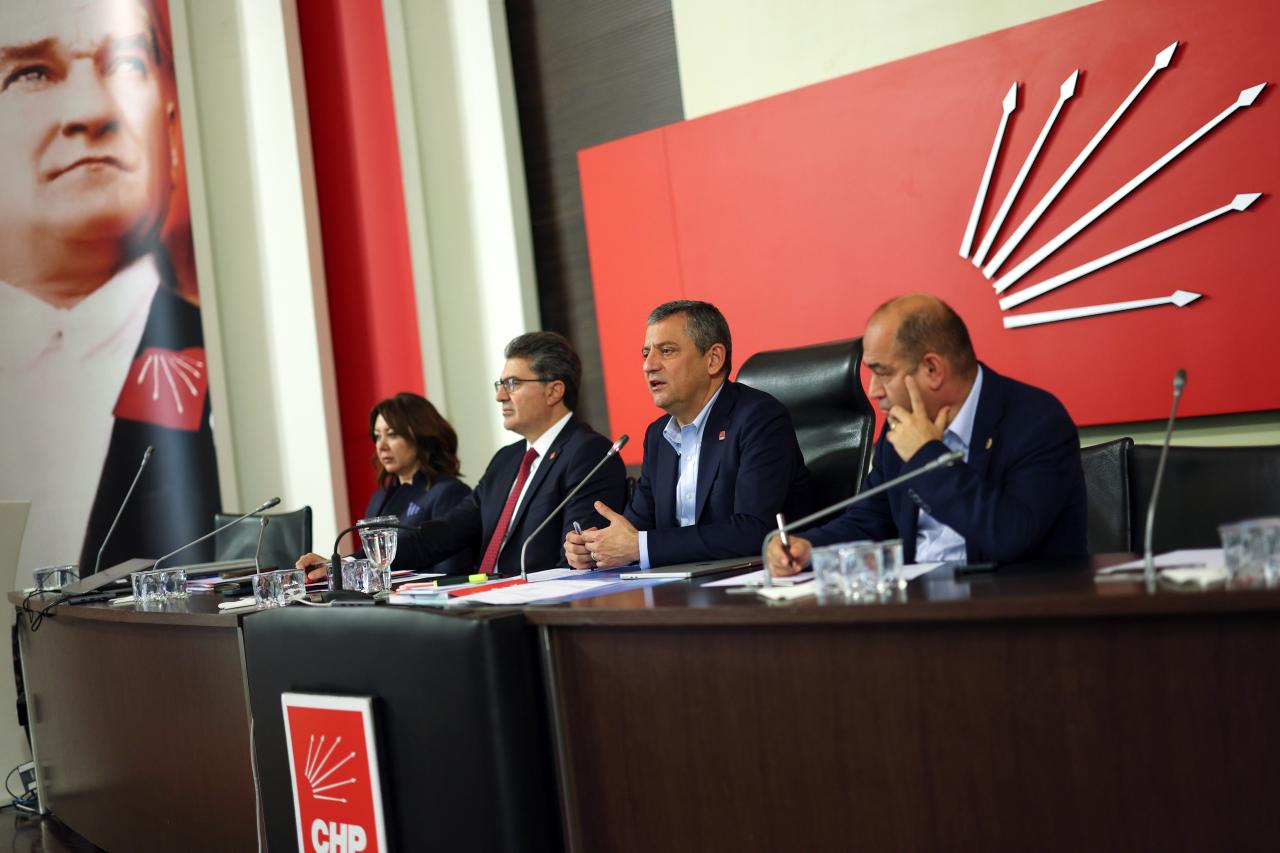 CHP Genel Başkanı Özgür Özel, CHP Parti Meclisi Toplantısına Başkanlık Etti