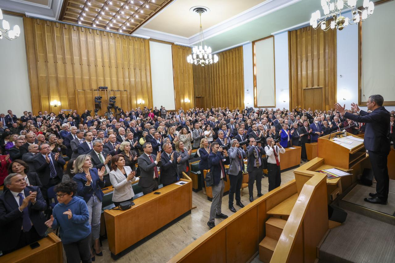 CHP Lideri Özgür Özel: “Güçlü Yurttaş, Güvenli Gelecek, Kazanan Türkiye İçin; Parti Programını Ev Ev, Sokak Sokak Anlatacağız”