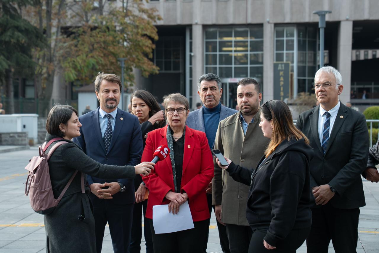 Zeliha Aksaz Şahbaz’dan Şehir Hastaneleriyle İlgili Suç Duyurusu: “Şehir Hastanelerinin Arkasında Türkiye Tarihinin En Büyük Yolsuzluğu Gizlidir”