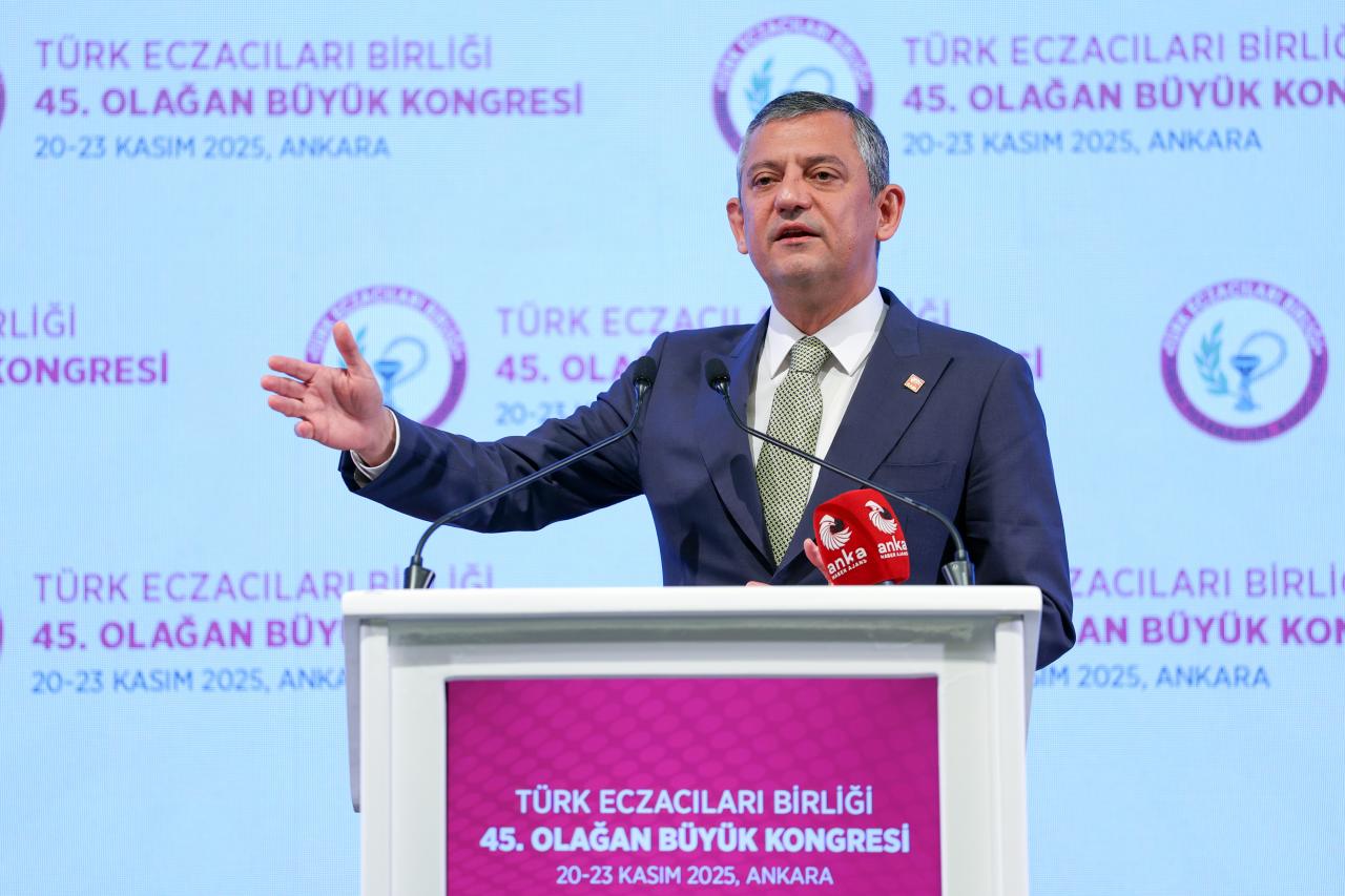 CHP Lideri Özgür Özel: “Halk Eczaneleri Korundu, Eczacılık Mesleğini Kaptırmadık, Eczacıyı Köleleştirmedik”