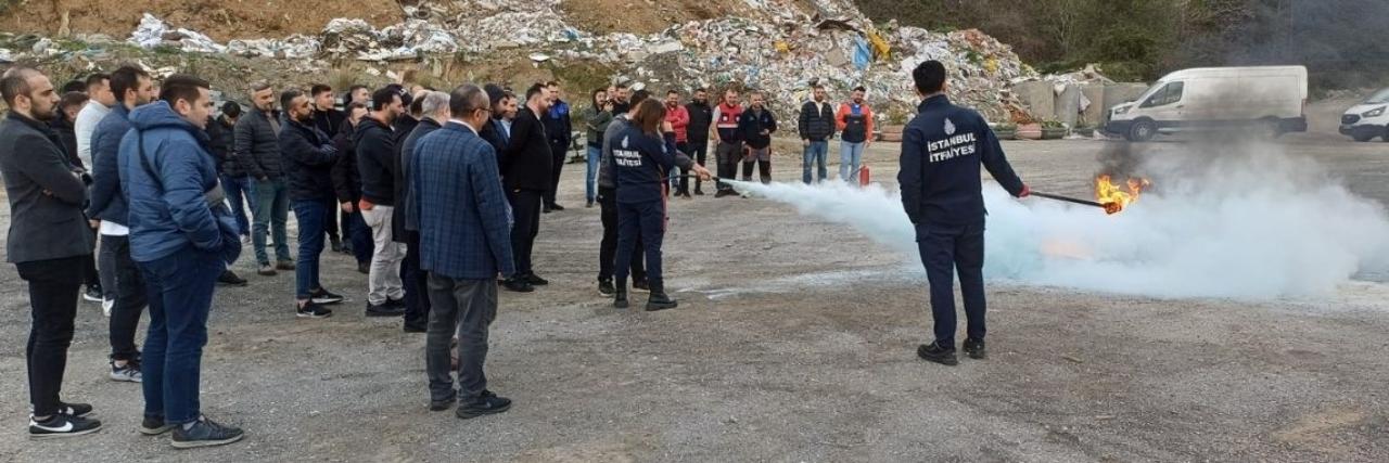 SARIYER BELEDİYESİ ACİL DURUM EKİPLERİNE UYGULAMALI YANGIN EĞİTİMİ