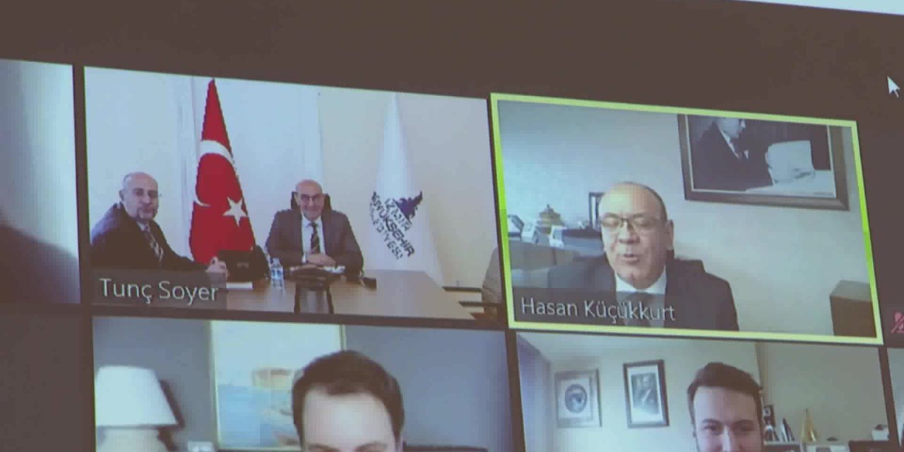 TUNÇ SOYER'DEN DEMOKRASİİÇİN ŞEFFAFLIK VURGUSU
