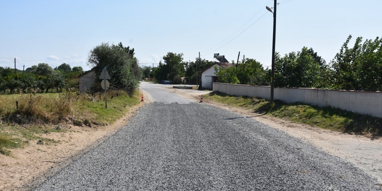 TEKİRDAĞ BÜYÜKŞEHİR BELEDİYESİ, YOL ÇALIŞMALARINI ARALIKSIZ SÜRDÜRÜYOR